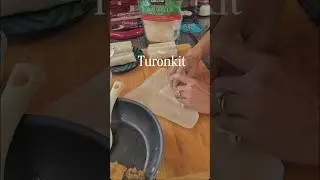 Turonkit: a Filipino classic wrapped in golden crunch!🇵🇭✨️ #turonkit #filipinofood #snacks #dessert