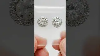 天然ダイヤモンド 1.016ct  1.008ct　取り巻きダイヤ0.37ctX2　プラチナ製ピアス #diamond #gemstone #pierce #jewelry