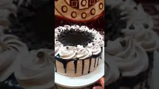 #shorts chocolate cake design with chocolate ganache dripping #aqsakitchen #shortvideo #cake