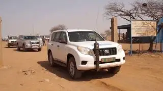 UNHCR – Japanese Ambassador to Burkina Faso visits the Malian Refugee Camp (February 2017)