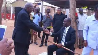 JOHN MALECELA ANG'ATUKA .../AKABIDHI MADARAKA KWA MWANAE NYAGALU MALECELA ...