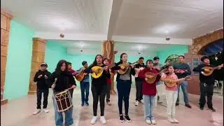 Canción y Huayno (poco a poco) Ensayo estudiantina 