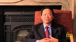 Dr Malcom Xing presents is nano-tech research at Pitch'Day 2012