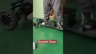 Testing the flexibility of carbon fiber decks Telum skateboard #skateboarding #skate #eboard #esk8