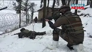 Indian Army Carries Out Patrolling Along LOC Amid Heavy Snowfall
