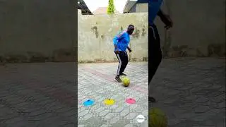 Side dribble tutorial #dribbling #soccershorts #football #subscribe #yt #soccer
