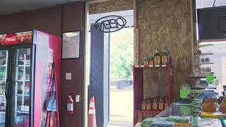 Vehicles crash into 2 Parker vape stores, causing thousands of dollars in damage