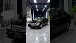 What&rsquo;s inside a Lexus LS430?
