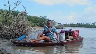 AVENTURA NO RIO: PESCANDO EM UM BARQUINHO!