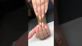 Neon nails #neonnails #neonnailssummer #nails #nailart #nailsofinstagram #nailsoftiktok #almondnail