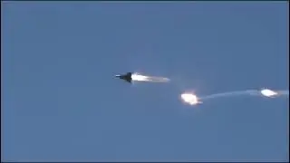 How Fighter Jets Evade Missiles