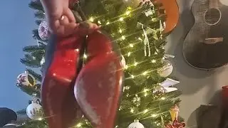 Мисс Сэм на каблуках в прямом эфире!