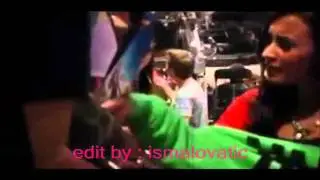 demi lovato best moment & adorable laugh.wmv