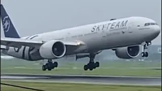 Garuda Indonesia SKYTEAM Livery Boeing777 DOH DOHA-CGK JAKARTA#aviation#airplane#airport#landing 