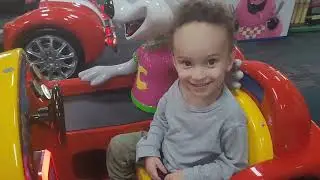 I took Hezekiah to Chuck E. Cheese