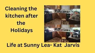 Week 2 kitchen declutter | How I deep clean after baking season