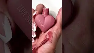 Kaja beauty Love swipe in shade 02