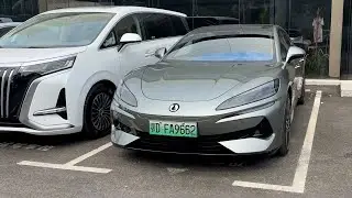 Denza Z9 GT Valet Parking Feature Demonstration