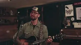 Lee Paul | Singing Guitarist | West Yorkshire