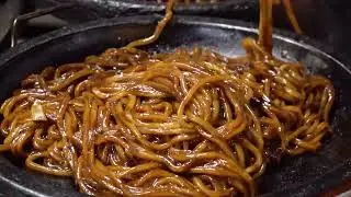 Seafood Black Bean Noodles (Jjajangmyeon) on 250℃ Hot Stone Plate / Korean street food