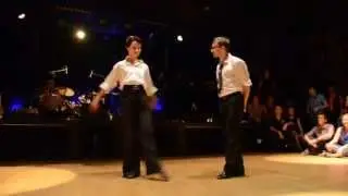 Bal Swing Spirit of Lindy sept 2013 - demo charleston Julien & Ksenia