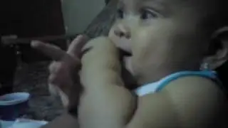 chupando o dedo