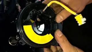 FORD FIESTA How to change Clock Spring, no horn, airbag indicator light on