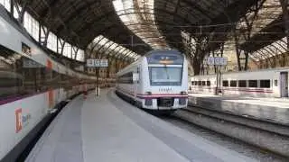 Zugverkehr am Bahnhof Barcelona-França [HD]