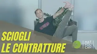 Massaggio miofasciale per schiena, gambe e braccia, usa il foam roller per sciogliere le tensioni