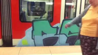 Bemalte S-Bahn in Stuttgart Hbf +++ Graffiti 2012 +++ KESSELKUNST