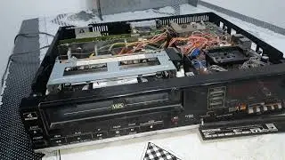 V&iacute;deo cassete Toshiba d&eacute;cada de 80 funciona ou explode
