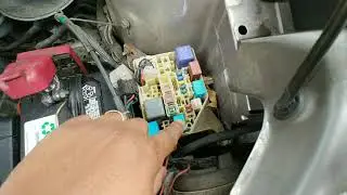 Scion xB not starting.  relay box making noise. fuel box making noise