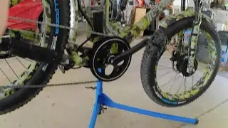 How to clean the chain on a E-cells Super Monarch ebike.