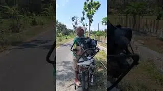 super strong farmer lifts diesel easily-Agriculture farming