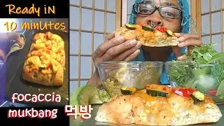This AiN'T no FLATBread * FocacCia PiZza 먹방 Mukbang * Working Shopper Vegetarian Social Eating Show