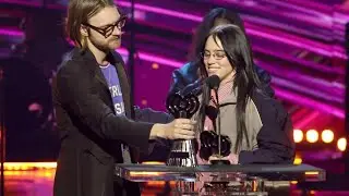 Billie Eilish won album of the year iheartradio