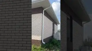 Строительство дома с облицовочного кирпича с выделениями.