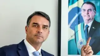 Incertezas sobre Fl&aacute;vio Bolsonaro crescem, e parte da direita j&aacute; busca alternativas.