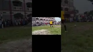 goalkeeper bole doraitache..😄..ala Save hoya gelo⚽🧤💪🤙😊#football  #shortvideo #goalkepper#viralvideo
