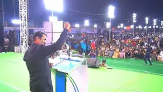 வீறுநடை போட்ட சீமான்! - திருச்சியில் ஆர்ப்பரித்த மக்கள் கூட்டம்! மாபெரும் பொதுக்கூட்டம்