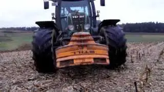 Fendt 712 Vario mit P&ouml;ttinger Grubber