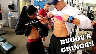 FELIPE FRANCO IMPRESSIONOU A GRINGA COM SEU SHAPE SECO!!