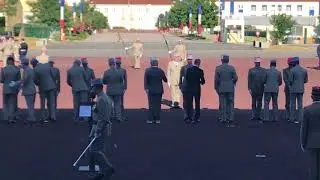 ENSOA Saint Maixent 11 juillet 2018 . Remise des gallons 322 eme promotion adj/chef Lhernould