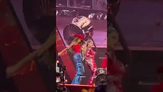 Beyonce & Blue Ivy - SWEET HONEY BUCKIIN (Live In London Night 4) at The Cowboy Carter Tour #blueivy