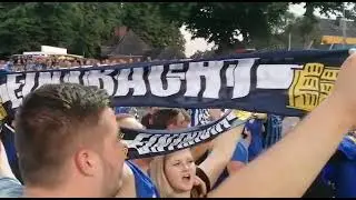Stadionhymmne und Platzsturm bei der Aufstiegsfeier von Eintracht Trier am 14.06.2022