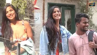 Poonam Pandey Clicking Pictures With Fans at Que Sera Sera Restaurant