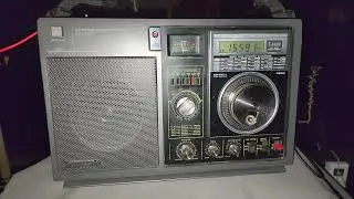 Radio Thailand with Amazing signal in English on Vintage Panasonic RF-B300 using end fed antenna