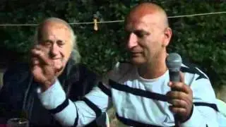הזמר עופר בדיחי .שר את השיר אבא בשמיים .במקור שניר כהן