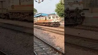 #12916 Ashram Express #shorts #crossing #railway