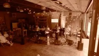 StudioBlue - Groovin' Easy